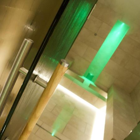 Hotel Queen Mary Κατόλικα Εξωτερικό φωτογραφία