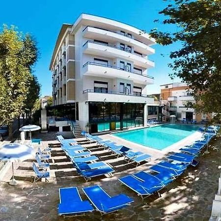 Hotel Queen Mary Κατόλικα Εξωτερικό φωτογραφία